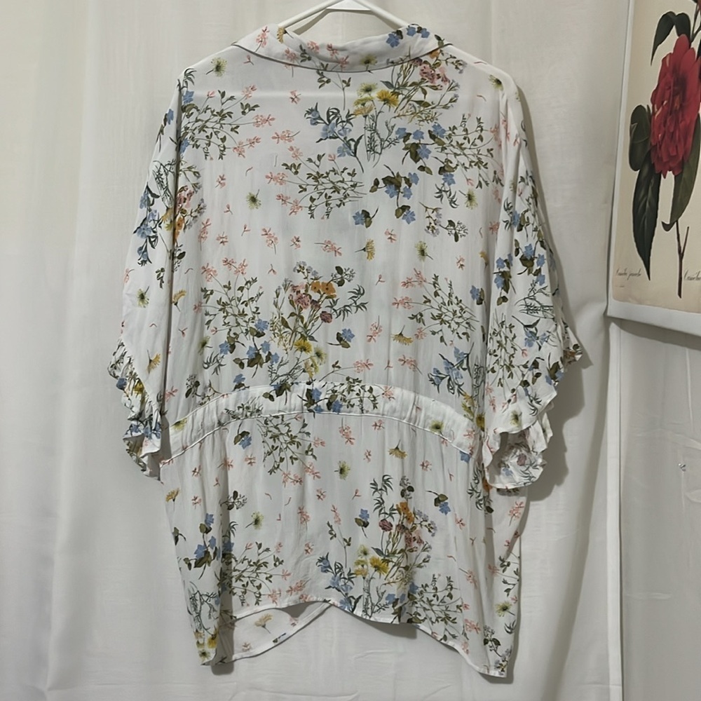 Zara Used XXL White Floral Shirt with Draw String Waist - Picture 5 of 5